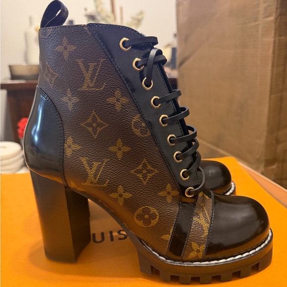Louis Vuitton Star Trail Lace Up Boots - Picture 2 of 5